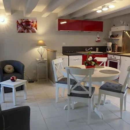 La P'tite Cuisine Holiday home Faverolles (Haute-Marne)